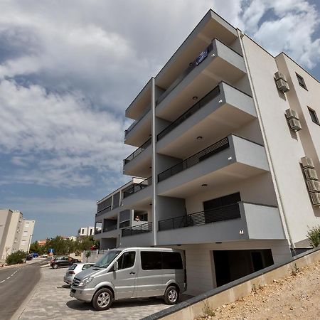 Luxury Apartment Adriasun Free Beach Parking ماكارسكا المظهر الخارجي الصورة