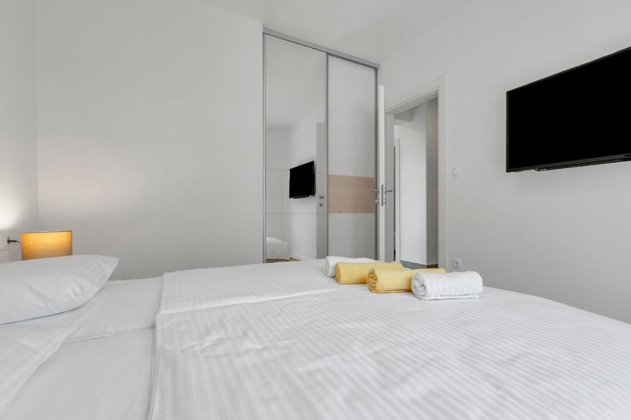 Luxury Apartment Adriasun Free Beach Parking ماكارسكا المظهر الخارجي الصورة