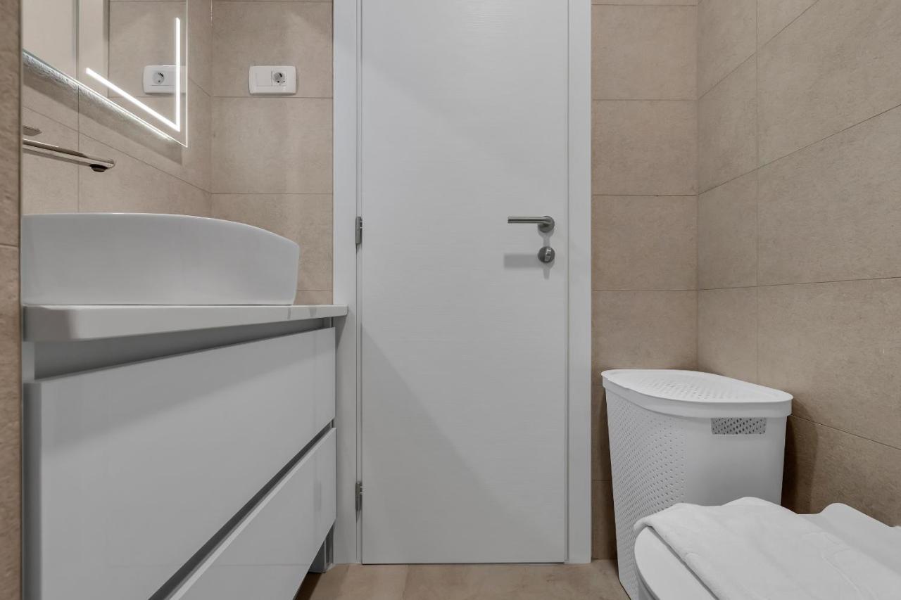 Luxury Apartment Adriasun Free Beach Parking ماكارسكا المظهر الخارجي الصورة